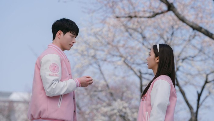 Penampilan Seo Kang Joon dalam drama Korea Boyfriend on Demand.