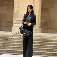 Paras cantik Suzy sontak ramai menjadi perbincangan di jagat maya. Fotonya yang diambil dengan kamera handphone maupun kamera profesional tetap terlihat sama memukaunya. Foto: dok. X