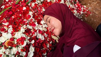 Mimpi Tak Sampai, Yura Yunita Ungkap Ingin Naik Haji Bareng Vidi Aldiano