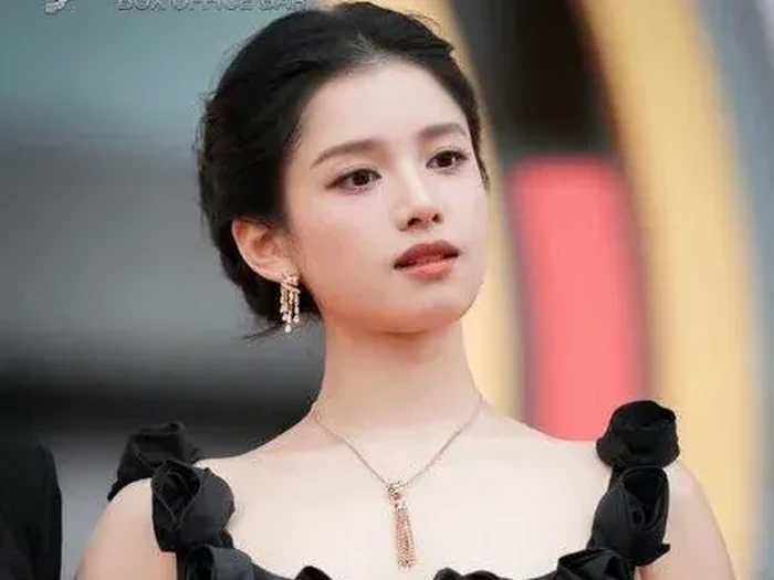 Zhang Jingyi