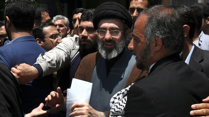 Mojtaba Khamenei akan menggantikan ayahnya sebagai Pemimpin Tertinggi Iran yang baru. (AP Photo/File: Vahid Salemi)