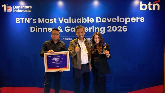 BML Property Group meraih penghargaan developer dengan realisasi KPR non subsidi terbanyak di wilayah Sulampua dari Bank BTN. Dokumen Istimewa