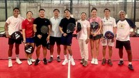 Tahun ini gue 49 tahun, gak mungkin jadi atlet, gue mau bantu padel di Indonesaia berkembang. Bukan pengin jadi atlet. Gue banyak ngomong sama federasi gimana caranya ngebangun ini, tuturnya. Foto: Instagram @desta80s