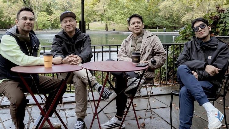 Momen Desta Mahendra Ngopi bareng The Dudas dan Makan Bareng Mantan Istri