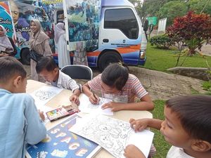 Ngabuburit Edukatif Sambil Ngabaca di Ciamis