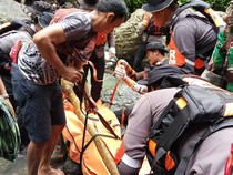 Polisi di Pinrang Tewas Terbawa Arus Sungai Kalijodoh yang Meluap
