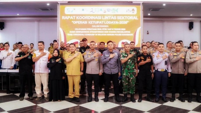 Forkopimda Karawang saat mengelar rakor perdana pengamanan arus mudik 2026