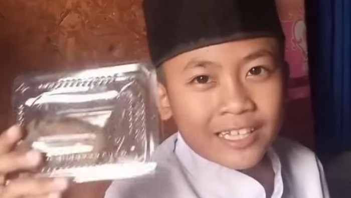 Gambar tangkap layar seorang siswa di Majalengka yang mengeluhkan menu MBG.
