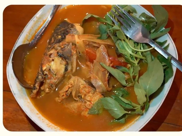 Gulai asam baung