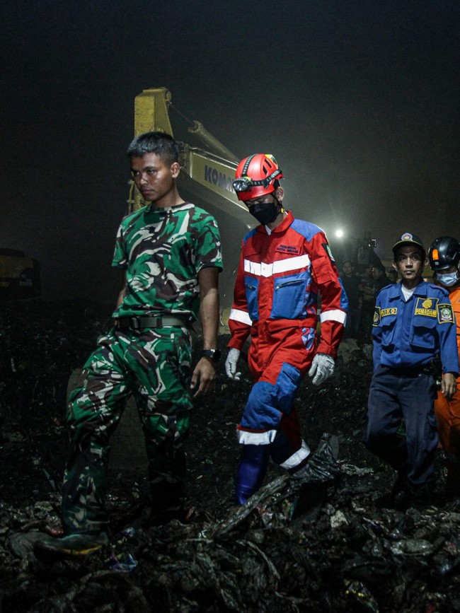 Bingkai Sepekan : Duka Vidi Aldiano hingga Longsor Bantargebang