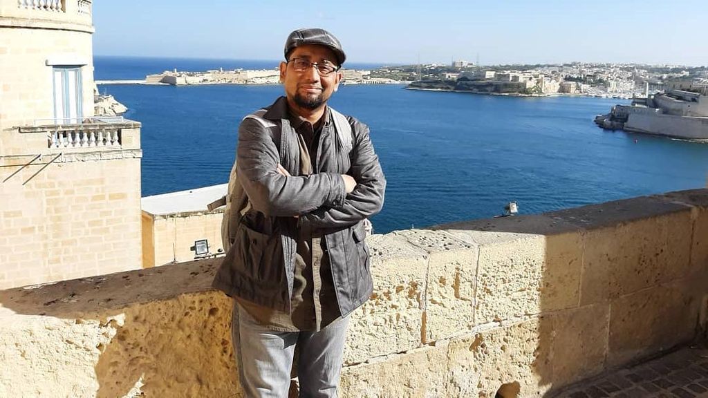 Habiburrahman El Shirazy Bocorkan Ada Novel dan Film Ayat-Ayat Cinta 3