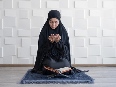Ini Tanda-tanda Ibadah Ditolak Allah SWT