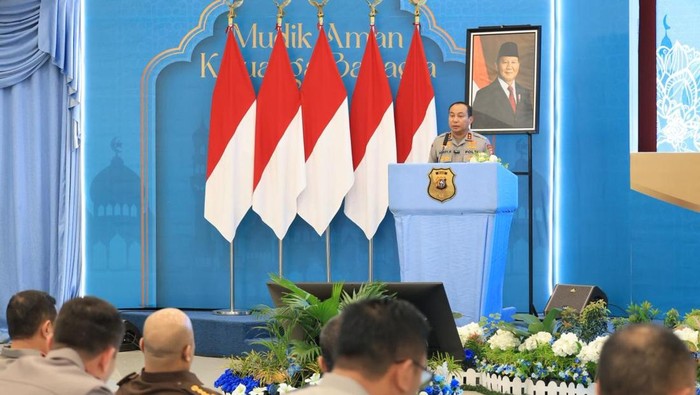Kapolda Riau Irjen Pol Herry Heryawan memimpin rakor lintas sektoral dalam rangka kesiapan Operasi Ketupat Lancang Kuning 2026, Senin (9/3/2026).
