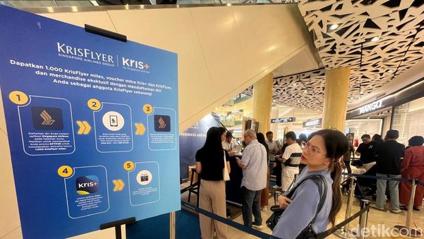 KrisFlyer program loyalitas atau frequent flyer program milik Singapore Airlines.