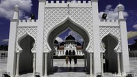 Penetapan tersebut diberikan karena nilai sejarah yang tinggi, arsitektur monumental, serta perannya sebagai simbol ketangguhan masyarakat Aceh. ANTARA FOTO/Akramul Muslim