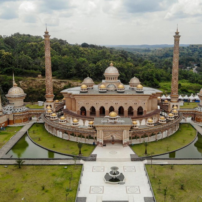 Masjid Samin Baitul Muttaqin Jadi Ikon Religi Bojonegoro