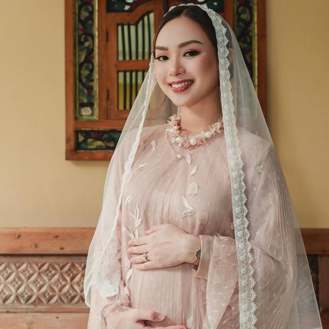 Nabilah Hamil, Willy Dozan-Betharia Sonata Happy Banget