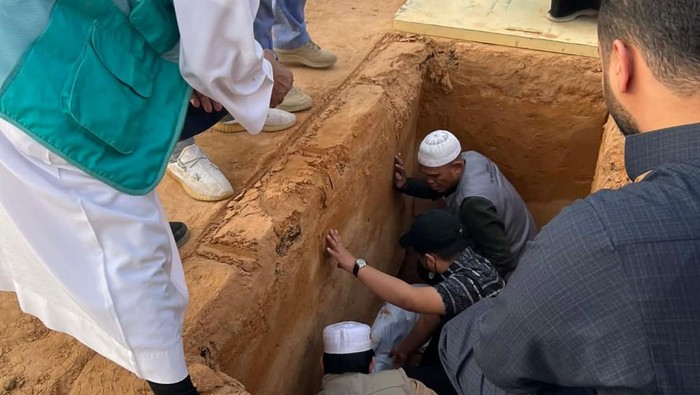 Pemakaman Wartinih di Arab Saudi