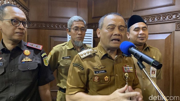 Gubernur Jateng prihatin soal OTT KPK di Cilacap.