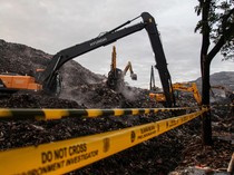 Pencarian Korban Longsor Sampah di TPST Bantargebang Masih Berlangsung