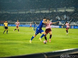 Persib Hajar Persik Kediri 3-0 di GBLA