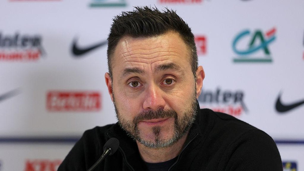 Roberto De Zerbi saat masih menjadi pelatih Marseille pada Februari lalu. Foto: Getty Images/Neal Simpson/Allstar