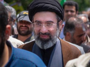 Siapa Mojtaba Khamenei? Pemimpin Tertinggi Iran yang Baru