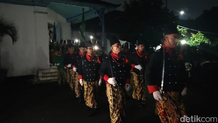 Suasana jelang kirab Malam Selikuran dan LDA Keraton Solo, Senin (9/3/2026)