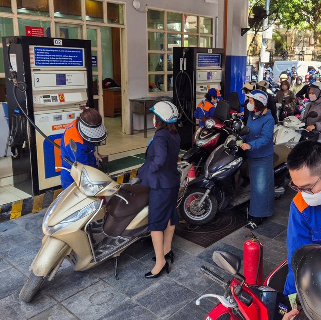 Antisipasi Krisis BBM, Vietnam Minta Perusahaan Terapkan WFH