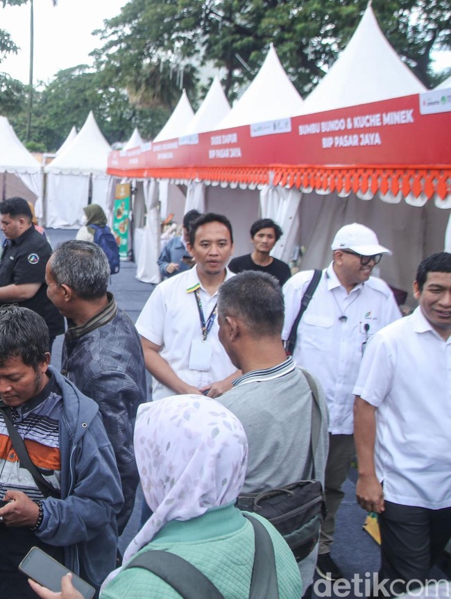 Berburu Jajanan Untuk Berbuka Puasa di Bazar Prime Balai Kota