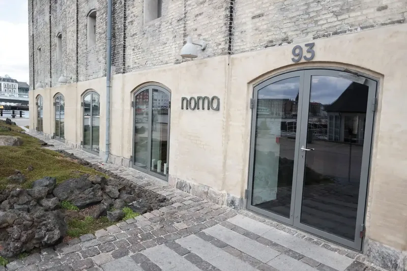 Eks Karyawan Restoran Terbaik di Dunia Ngaku Pernah Dipukul hingga Didorong ke Dinding