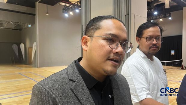 Head of PR & Government Luther T Panjaitan dalam buka bersama BYD Indonesia, Senin (9/3/2026) sore. (CNBC Indonesia/Ferry Sandi)