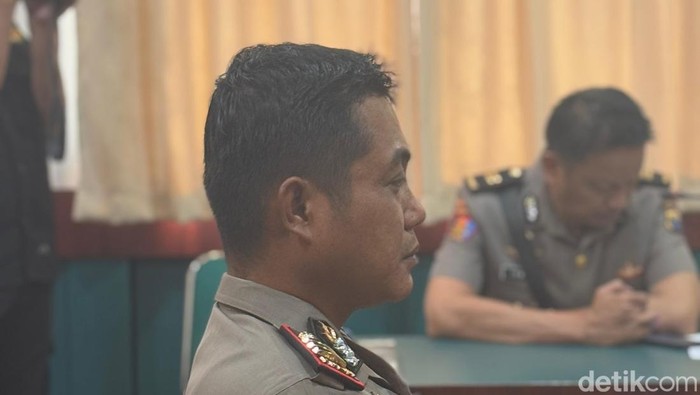 Kasat Reskrim Polres Torut  AKP Arifan Efendi di-PTDH usai terbukti melanggar kode etik karena menerima setoran bandar narkoba Rp10 juta per pekan. Elmayanti/detiksulsel