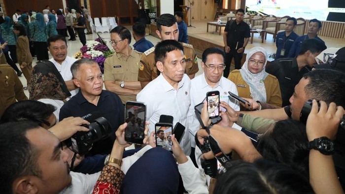 Wamendagri Wiyagus: percepat penanggulangan TBC di Jawa Barat, tangani endemik yang meregang nyawa