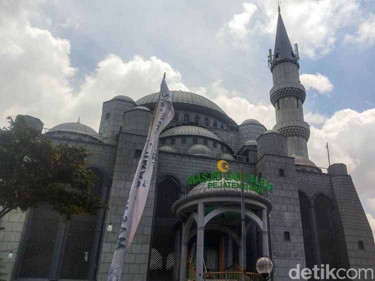 Masjid Jami Al Fajri, Masjid Unik Bergaya Turki di Jakarta