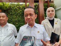 Bahlil Bilang RI Masih Intens Minta Restu Iran buat Lewat Hormuz