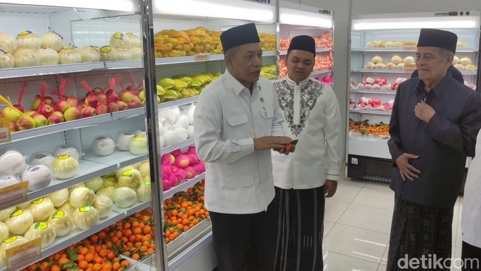 Menteri Koperasi dan UKM Ferry Juliantono