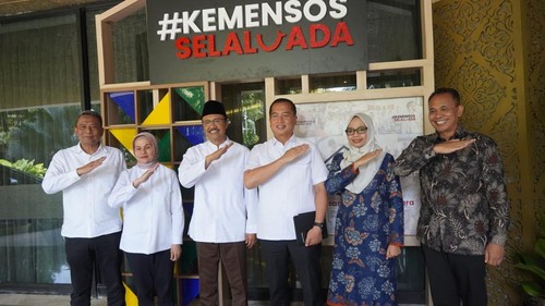 Menteri Sosial (Mensos) RI, Saifullah Yusuf menerima kunjungan kerja Gubernur NTB Lalu Muhamad Iqbal di Jakarta, Senin (9/3/2026).(dok. Pemprov NTB).