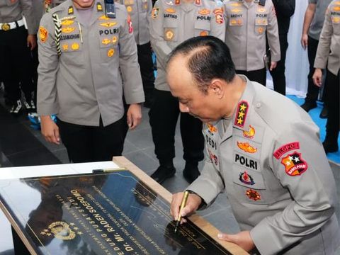 Polri meluncurkan 7 pusat studi baru di STIK. (dok.istimewa)