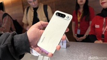 Ponsel terakhir di keluarga Realme 16 series adalah Realme 16 5G. Foto: Virgina Maulita Putri/detikINET