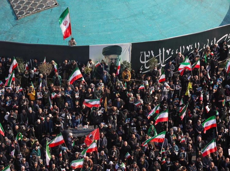 Ribuan Warga Teheran Berkumpul Dukung Pemimpin Baru Iran