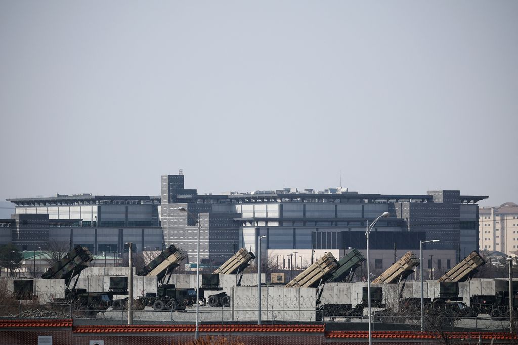 Sistem pertahanan rudal Patriot AS di pangkalan militer AS di Pyeongtaek, Korea Selatan, 10 Maret 2026. Sistem pertahanan rudal Patriot AS di pangkalan militer AS di Pyeongtaek, Korea Selatan, 10 Maret 2026. (REUTERS/Kim Hong-Ji)