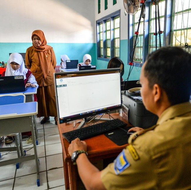 Siswa SD di Bandung Jalani Gladi Bersih Tes Kemampuan Akademik
