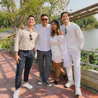 Sementara adik pertama Vidi, Diva, memilih jalan berbeda. Adiknya itu justru lebih suka travelling. Foto: Instagram/@vidialdiano