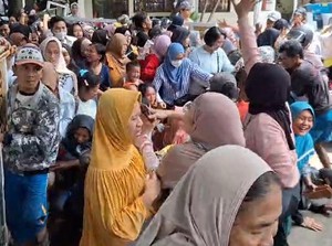 Pasar Murah di Kedungkandang Malang Ricuh, Pagar Kantor Roboh