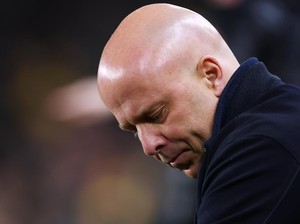 Mo Salah Masih saja Dicadangkan, Apa Isi Kepala Arne Slot?