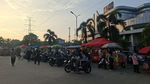 Potret Serunya War Takjil di GDC Depok: Makin Sore Makin Ramai