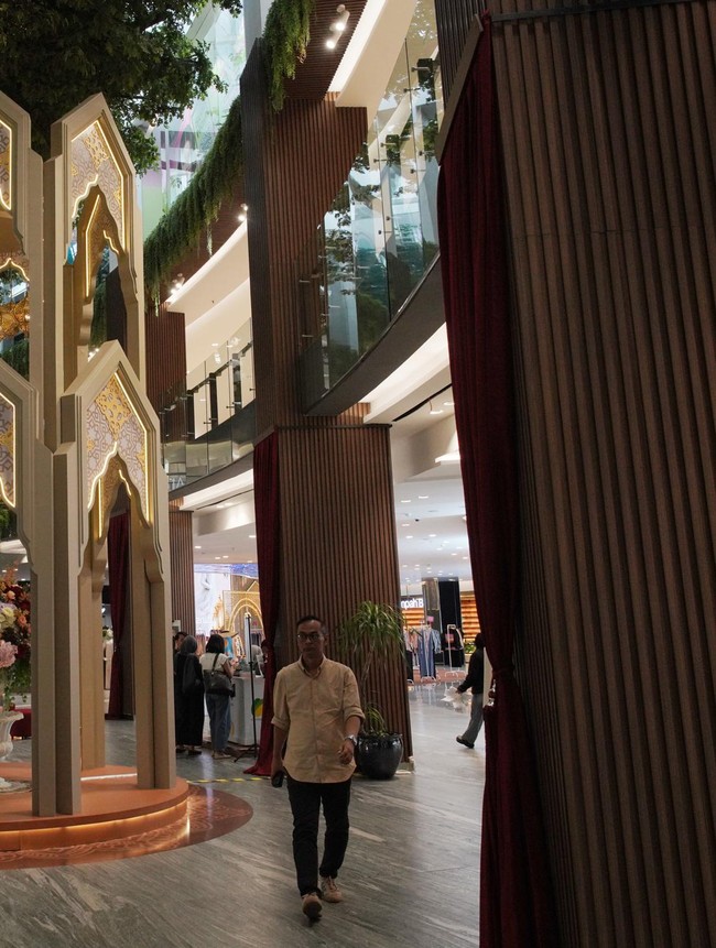 Dekorasi Timur Tengah Hangatkan Ramadan di Jakarta