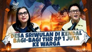 Video: Desa Sriwulan di Kendal Bagi-bagi THR Rp 1 Juta ke Warga