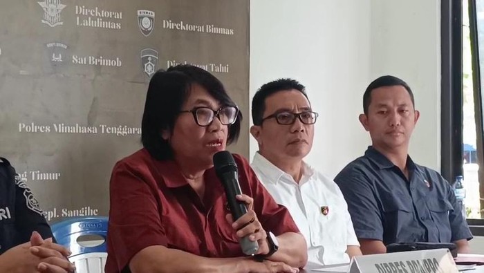 Direktur Reserse PPA/PPO Polda Sulut Kombes Noni Sengkey saat memberikan keterangan terkait kasus mahasiswi Unima diduga dilecehkan dosen.